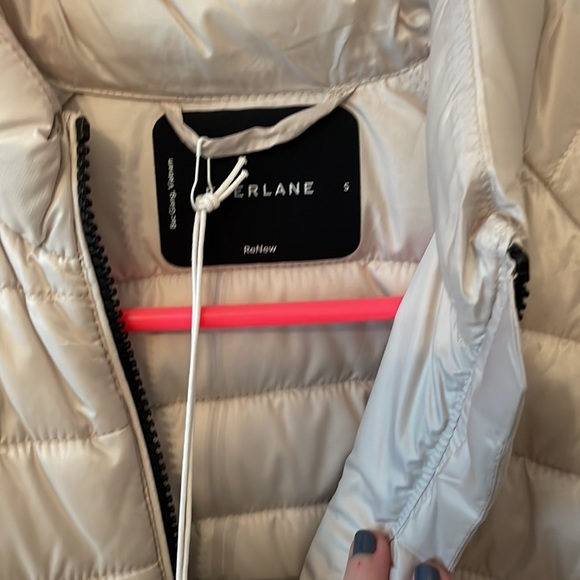 Everlane ReNew Lightweight puffer jacket - Picture 4 of 6